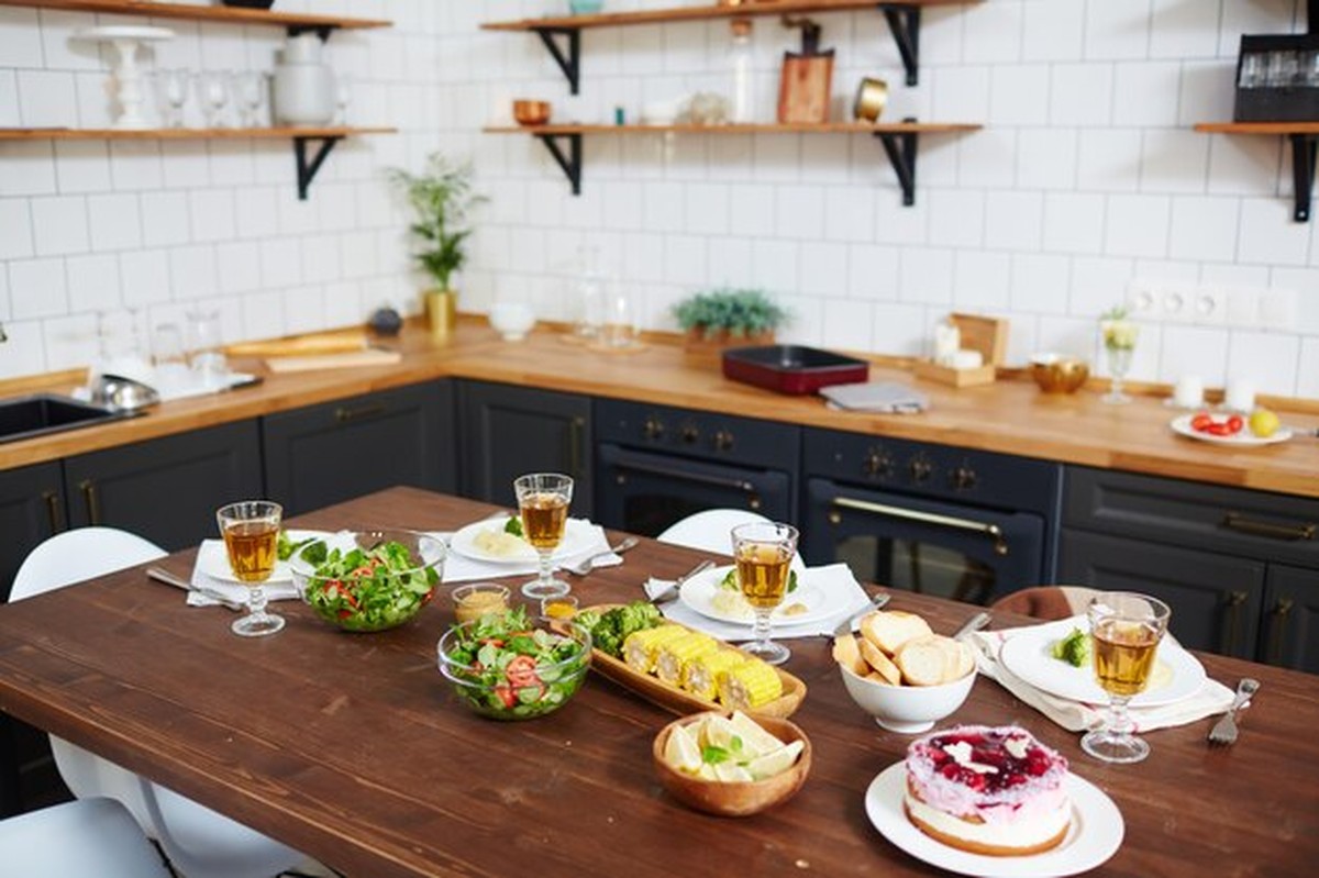 Trend obočí ovládá internet – co je to eyebrow blindness