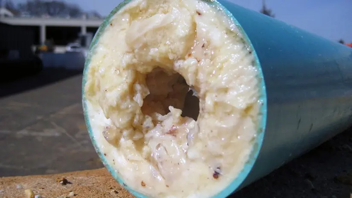 Instalatéři varují: nikdy nelijte tímto olejům do odpadu - image 2