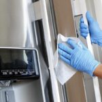 Ocet v ledničce pohltí nepříjemné zapáchy za pár hodin