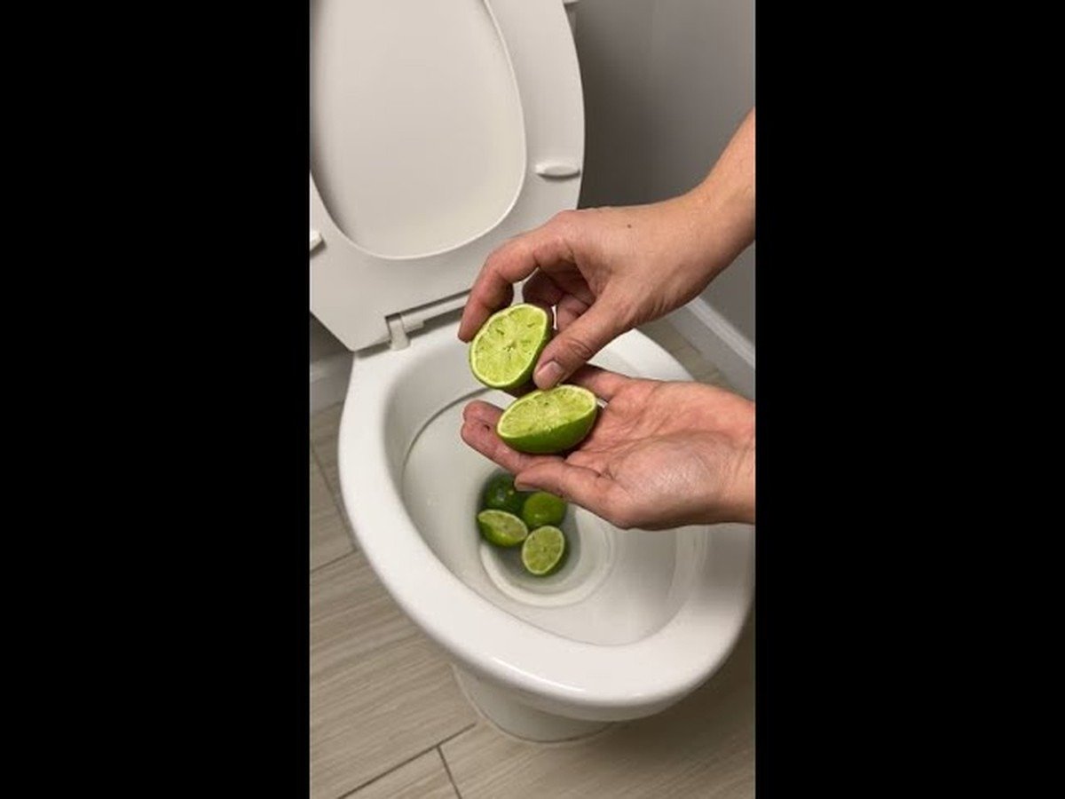 Citronová kůra v záchodě: nejjednoduší způsob, jak se zbavit pachů
