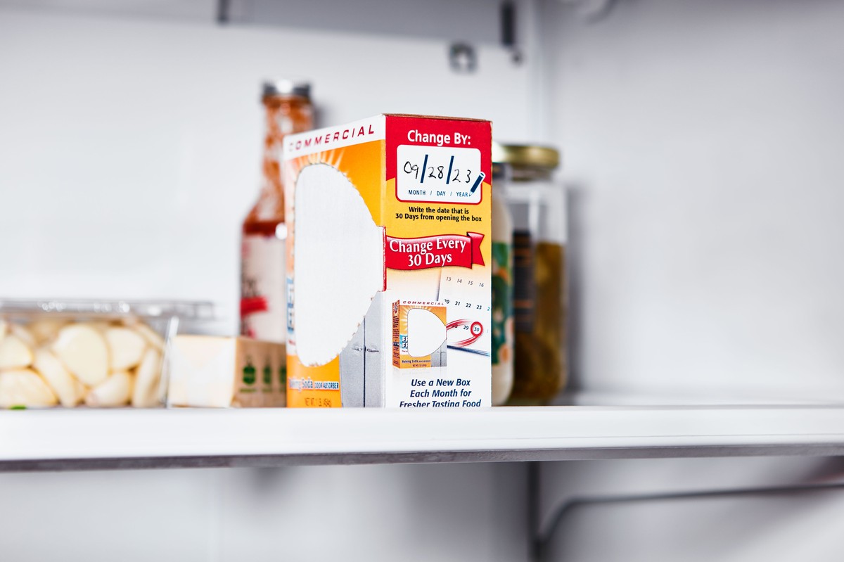 Jedlá soda v ledničce: zapomeňte na drahé neutralizátory pachů