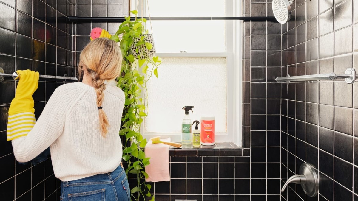 Starý sprchový závěs se stal mou nemovitostí proti plísni - image 2