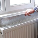 Alobalová fólie za radiátorem? Zkrátí vám účty o 30 procent
