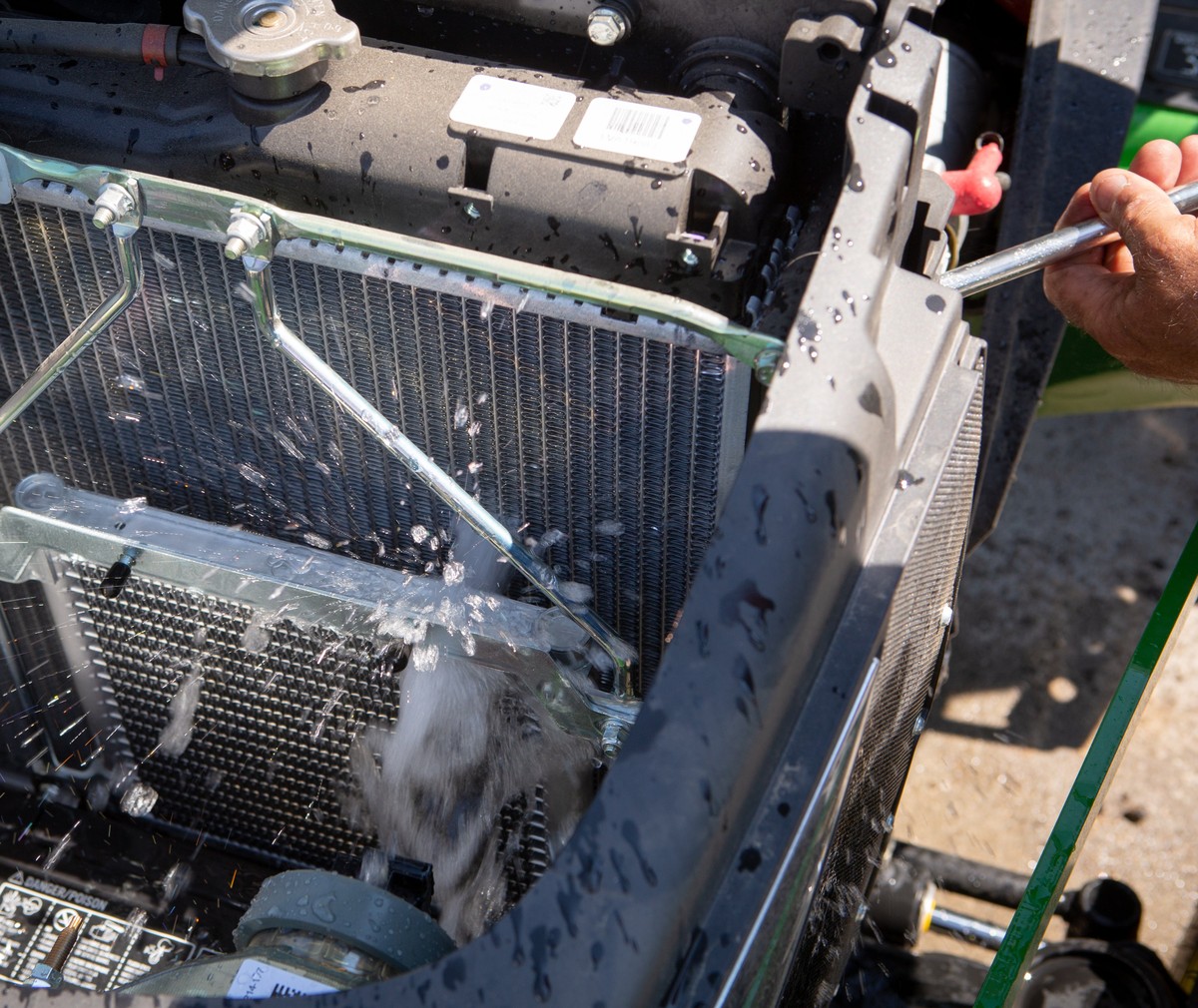 Instalatéři varují: nikdy neuklízejte radiátor touto soupravou - image 1