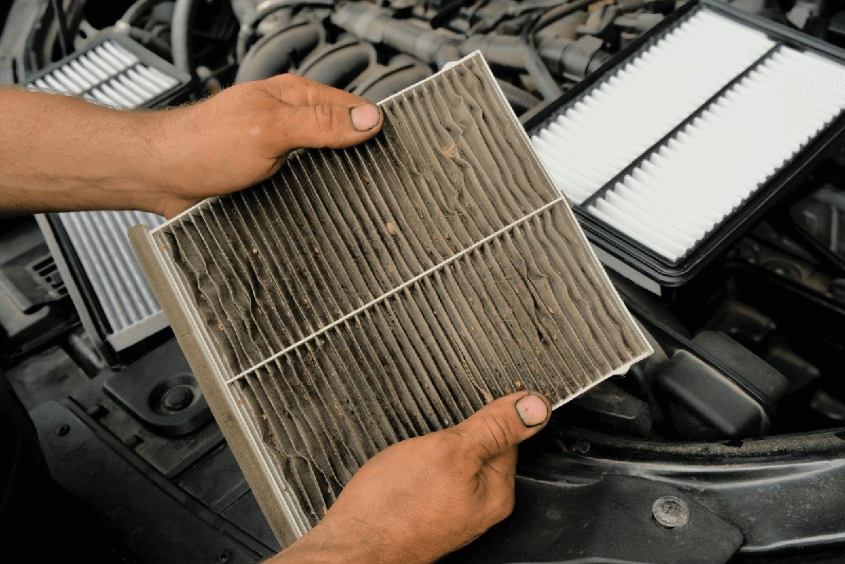 Kávový filtr místo vzduchového filtru v auto? Přečtěte si, proč ne