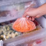 Plastový sáček v lednici: trik který všichni přehlížejí