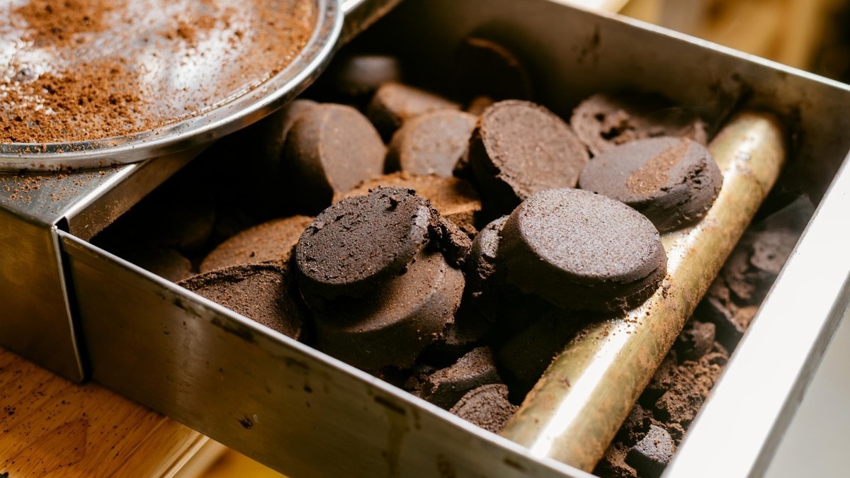 Použité kávové filtrů absorbují pachy v lednici lépe než soda - image 1