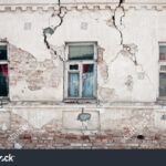 Soda bikarbona na trhliny v fasádě: proč to stavbyvedoucí skrývají