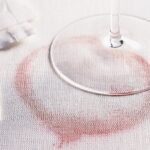 Soda na ubrusu: jak se zbavit skvrn natrvalo za minutu