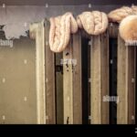 Starý svetr jako izolace za chladičem: proč to funguje lépe než nové řešení