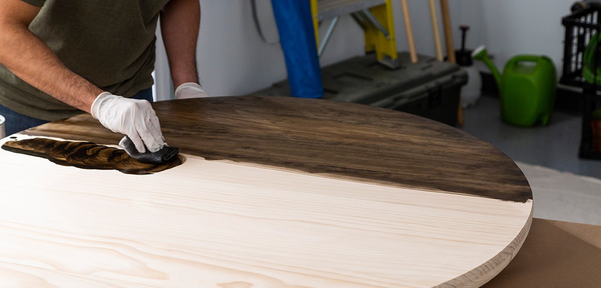 Tesaři prozrazují: proč nikdy nemalují dřevo v létě - image 2