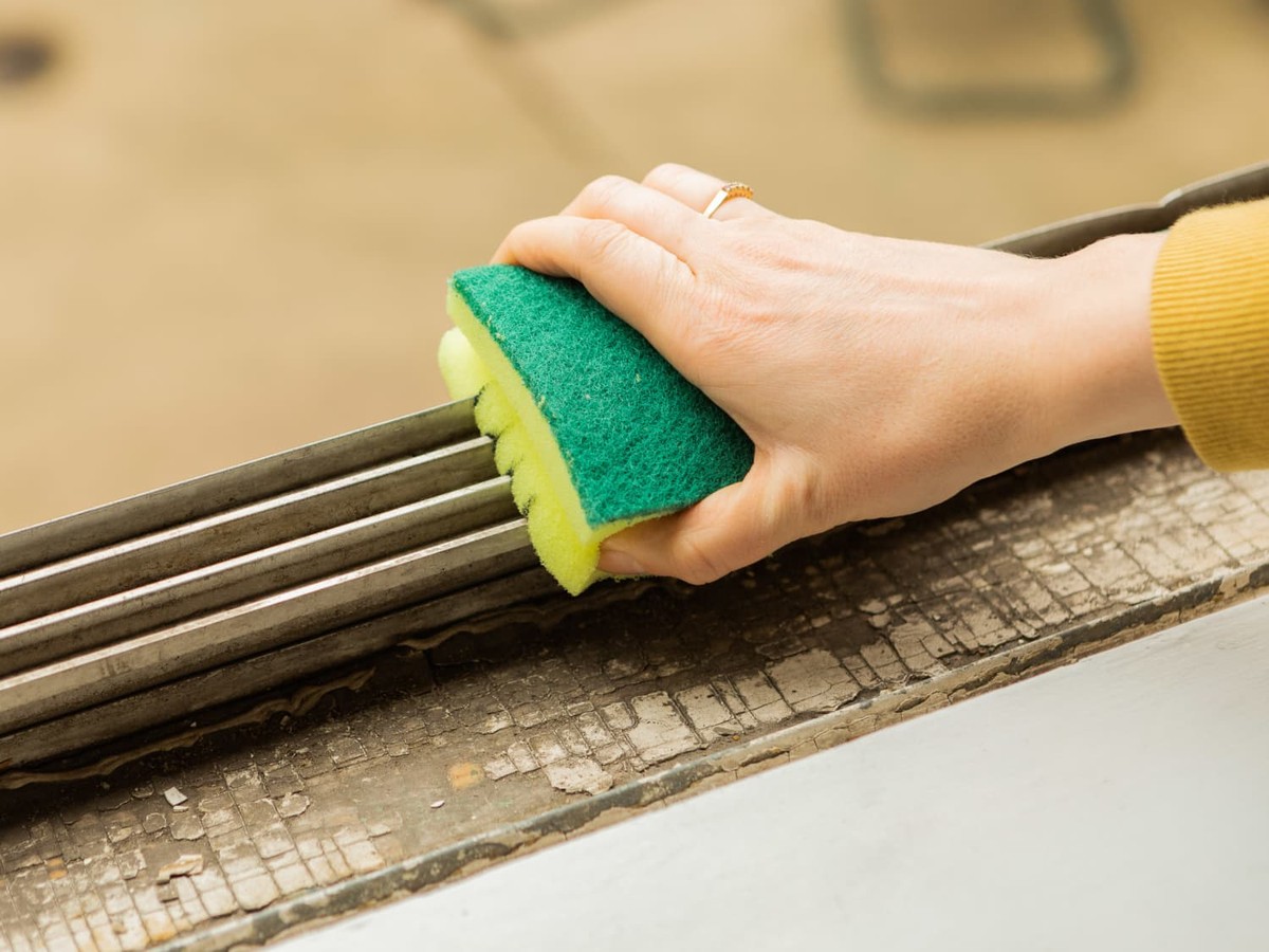 Víno do myčky? Proč to čistí lépe než drahé prostředky - image 2