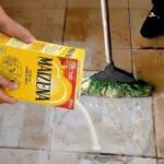 Kukuřičný škrob na podlaze: domácnost bude voňavá a lesklá jako nová