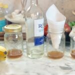 Ocet v pytlíku zavěšený v kuchyni: přírodní likvidátor much na 48 hodin