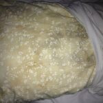 Prdlavý polštář? Sůl a ocet vyřeší problém za 20 minut