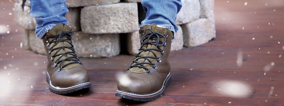 WD-40 na zimní botách chrání lépe než drahé impregnanty